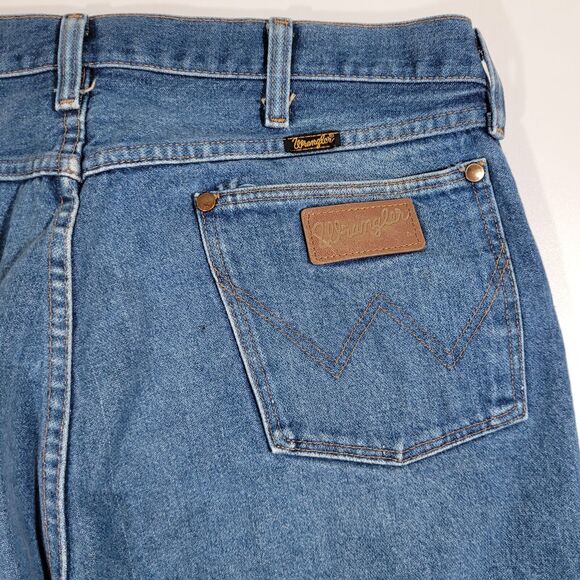 Wrangler Denim Blue Jeans Measure 38x34  13MWZ Cowboy Rodeo Western - Picture 13 of 14